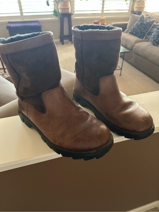 UGG Brown Leather Shearling-Lined Pull-On Boots